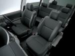 Toyota Voxy 2001 года